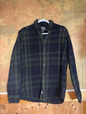 Roots ~ Green Plaid Button Up Longsleeve